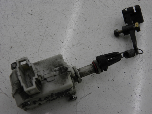 photo de SITZBANKSCHLOSS MOTOR  PIAGGIO X8 STREET 125 (2006 - 2007)