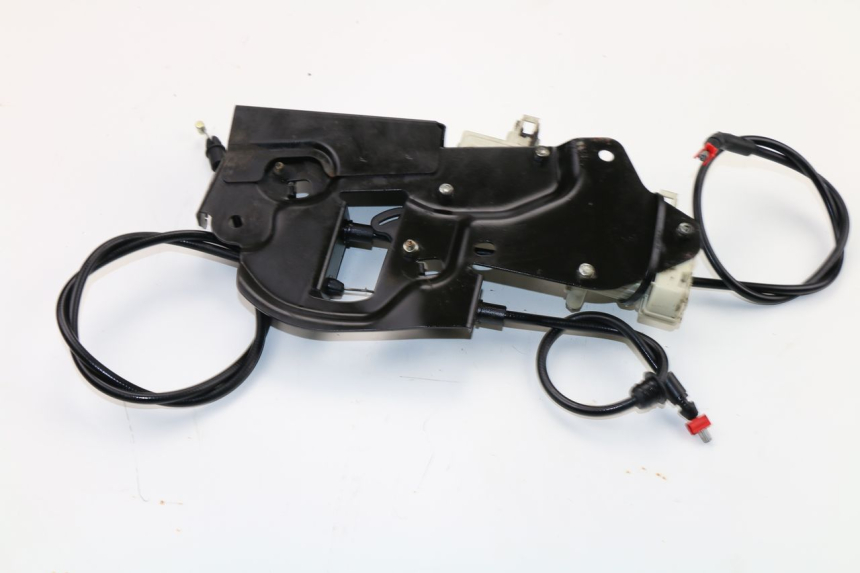 photo de SITZBANKSCHLOSS MOTOR  PIAGGIO X8 STREET 125 (2006 - 2007)