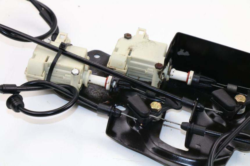 photo de SITZBANKSCHLOSS MOTOR  PIAGGIO X8 STREET 125 (2006 - 2007)