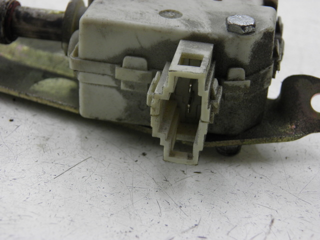 photo de KOFFERRAUMÖFFNUNGSMOTOR PIAGGIO X9 EVOLUTION 125 (2003 - 2007)