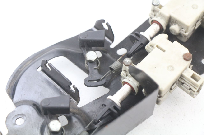 photo de SITZBANKSCHLOSS MOTOR  PIAGGIO XEVO - X EVO 125 (2007 - 2016)