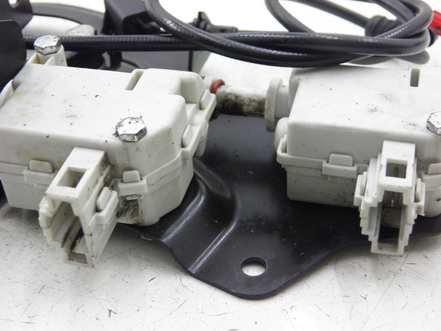 photo de SITZBANKSCHLOSS MOTOR  PIAGGIO XEVO - X EVO 125 (2010 - 2015)