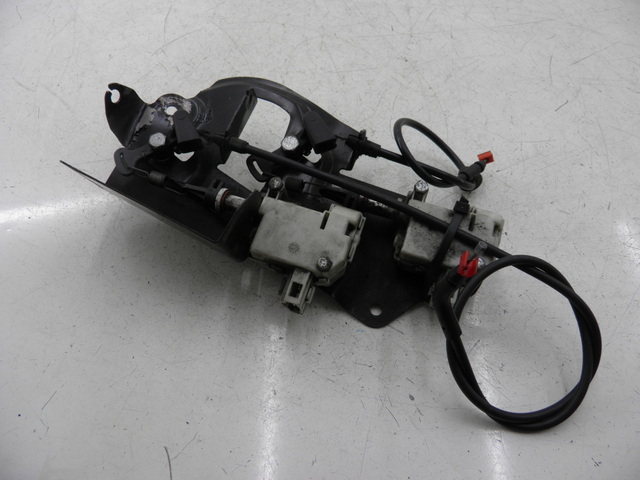 photo de SITZBANKSCHLOSS MOTOR  PIAGGIO XEVO - X EVO 125 (2010 - 2015)