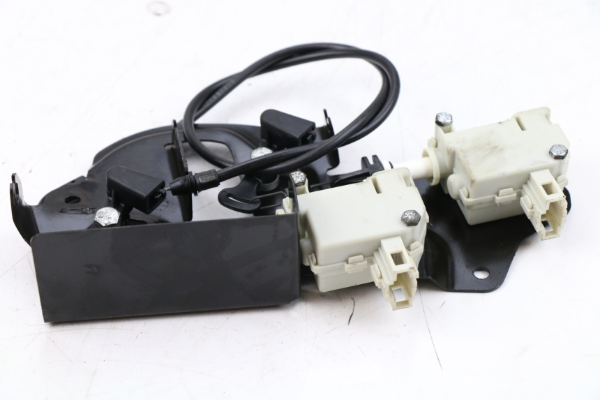 photo de SITZBANKSCHLOSS MOTOR  PIAGGIO XEVO - X EVO 125 (2010 - 2015)