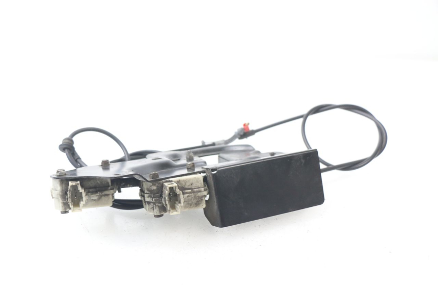 photo de SITZBANKSCHLOSS MOTOR  PIAGGIO XEVO X-EVO 250 (2007 - 2012)