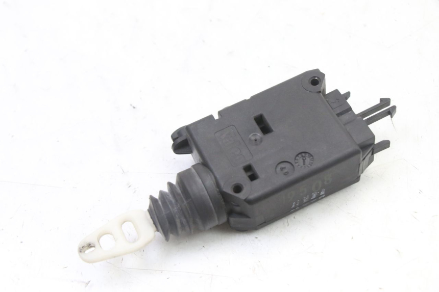 photo de KOFFERRAUMÖFFNUNGSMOTOR PEUGEOT SATELIS COMPRESSOR K15 125 (2006 - 2009)