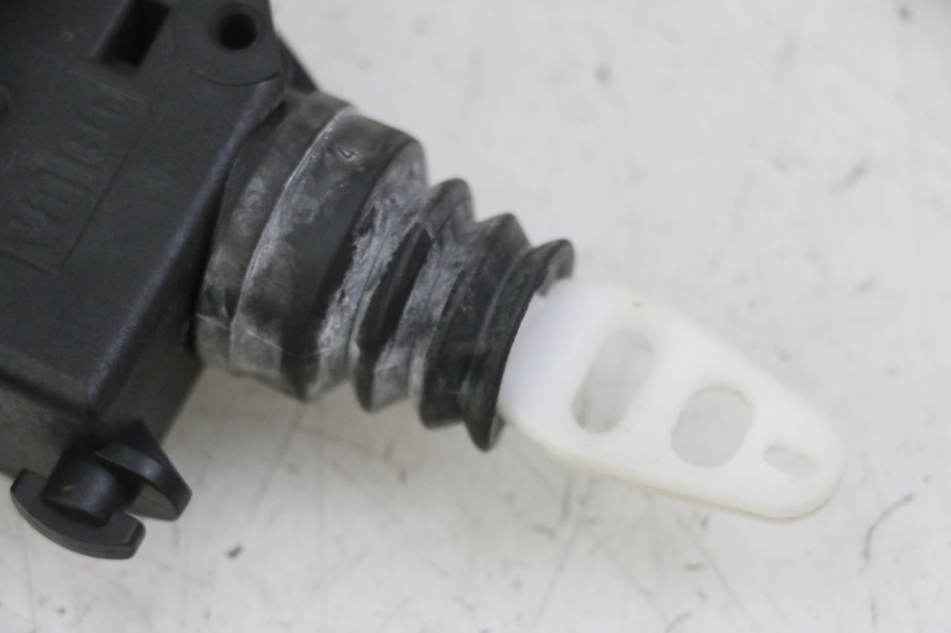 photo de SITZBANKSCHLOSS MOTOR  PEUGEOT SATELIS 125 (2013 - 2018)