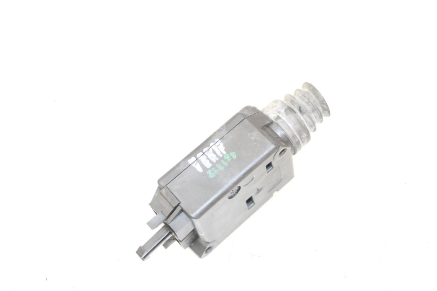 photo de SITZBANKSCHLOSS MOTOR  PEUGEOT SATELIS 125 (2013 - 2018)