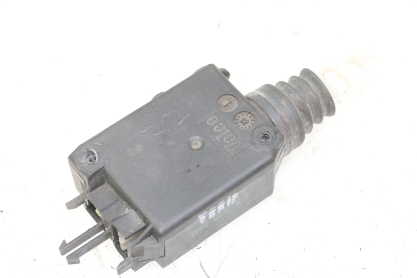 photo de SITZBANKSCHLOSS MOTOR  PEUGEOT SATELIS 125 (2013 - 2018)