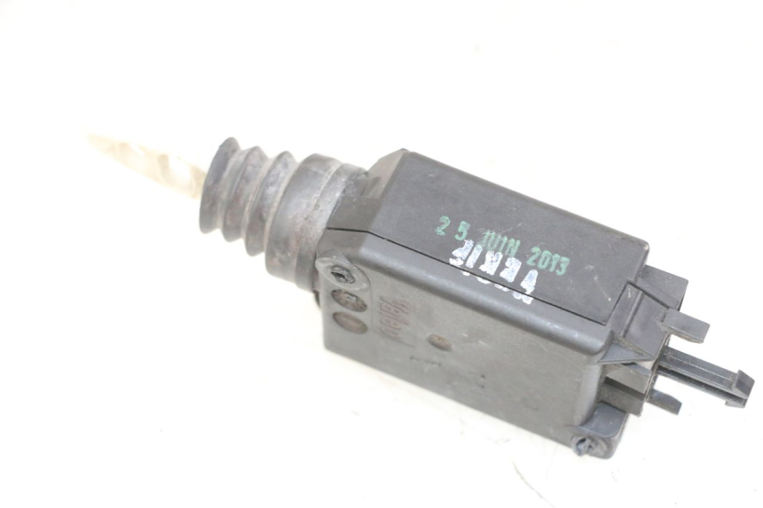 photo de SITZBANKSCHLOSS MOTOR  PEUGEOT SATELIS 125 (2013 - 2018)
