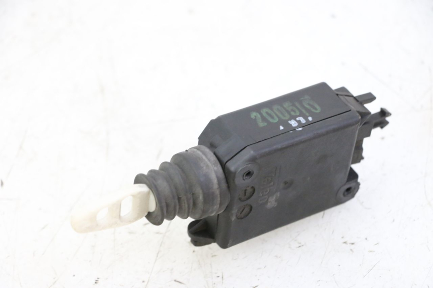 photo de KOFFERRAUMÖFFNUNGSMOTOR PEUGEOT SATELIS 125 (2006 - 2009)