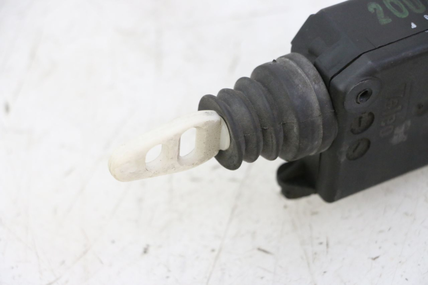 photo de KOFFERRAUMÖFFNUNGSMOTOR PEUGEOT SATELIS 125 (2006 - 2009)