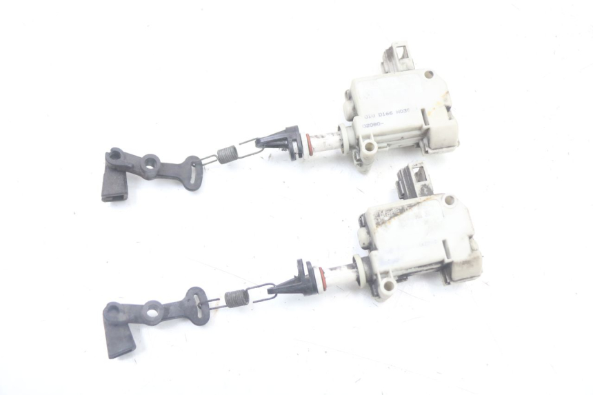 photo de SITZBANKSCHLOSS MOTOR  PIAGGIO XEVO - X EVO 125 (2007 - 2016) - Hauptansicht