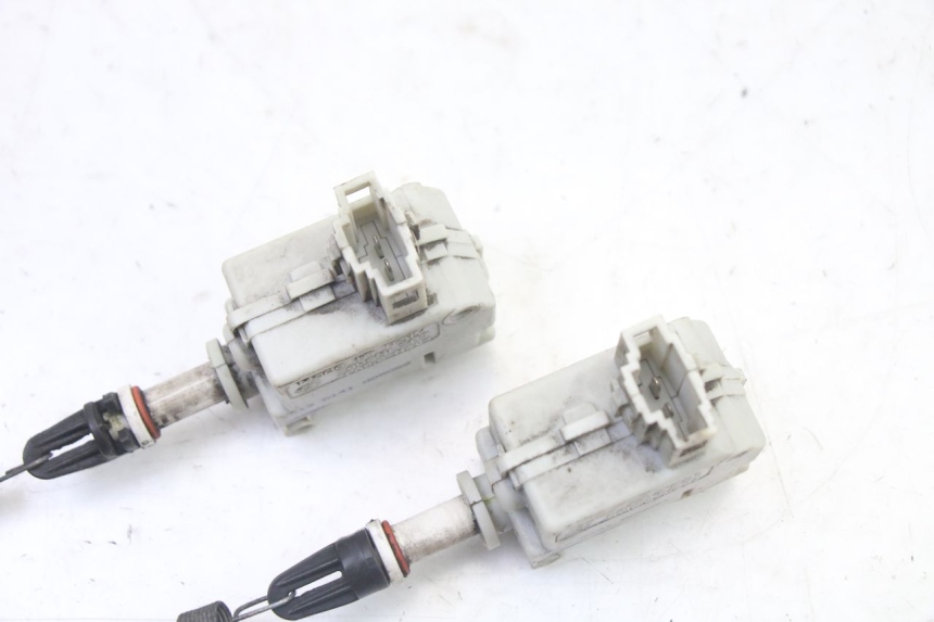 photo de SITZBANKSCHLOSS MOTOR  PIAGGIO XEVO - X EVO 125 (2007 - 2016)
