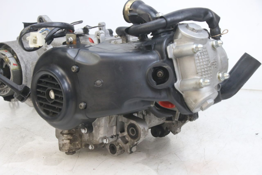 photo de MOTOR PEUGEOT SPEEDFIGHT 4 4T 50 (2015 - 2019)