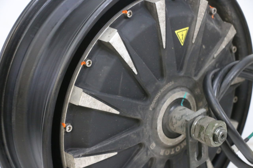 photo de MOTOR EFUN PUSA 1 - Weitere Ansicht des Artikels