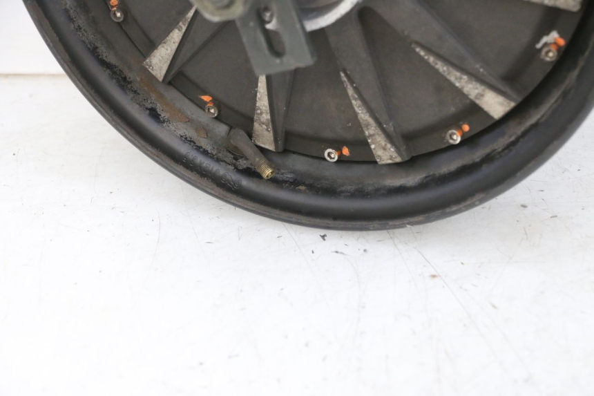 photo de MOTOR EFUN PUSA 1 - Details der Befestigungspunkte