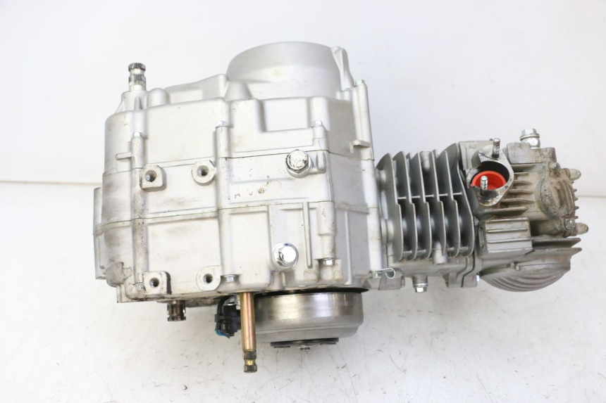photo de MOTOR APOLLO RFZ 150