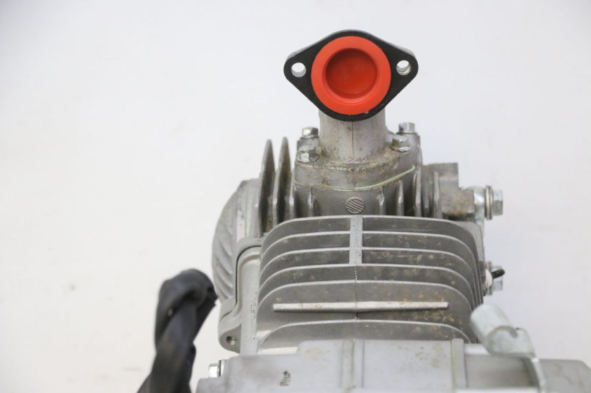 photo de MOTOR APOLLO RFZ 150