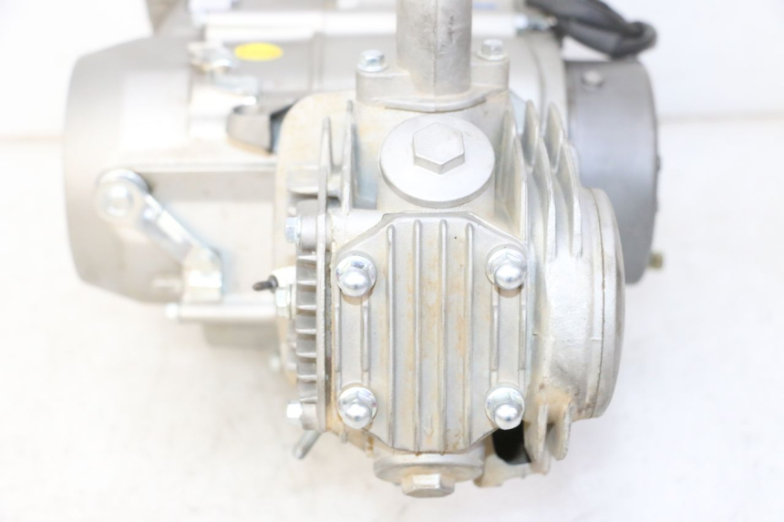 photo de MOTOR APOLLO RFZ 125