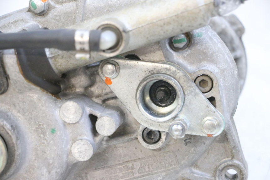 photo de MOTOR ROLL LOCK PIAGGIO MP3 500 (2016 - 2018) - Hochauflösende Nahaufnahme