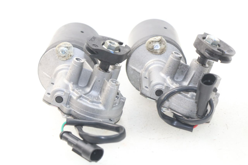 photo de MOTOR ROLL LOCK PEUGEOT METROPOLIS 400 (2017 - 2020)
