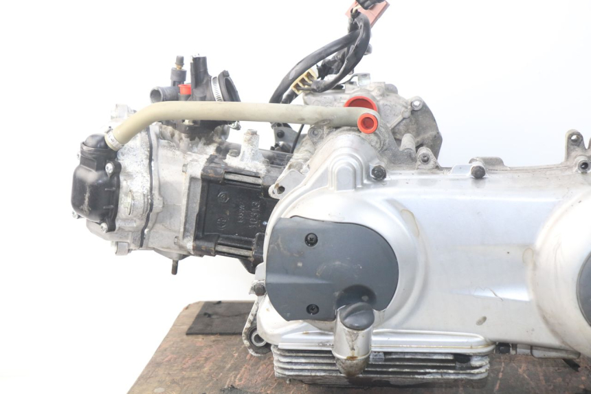 photo de MOTOR PEUGEOT SATELIS 300 (2012 - 2015) - Technische Nahaufnahme