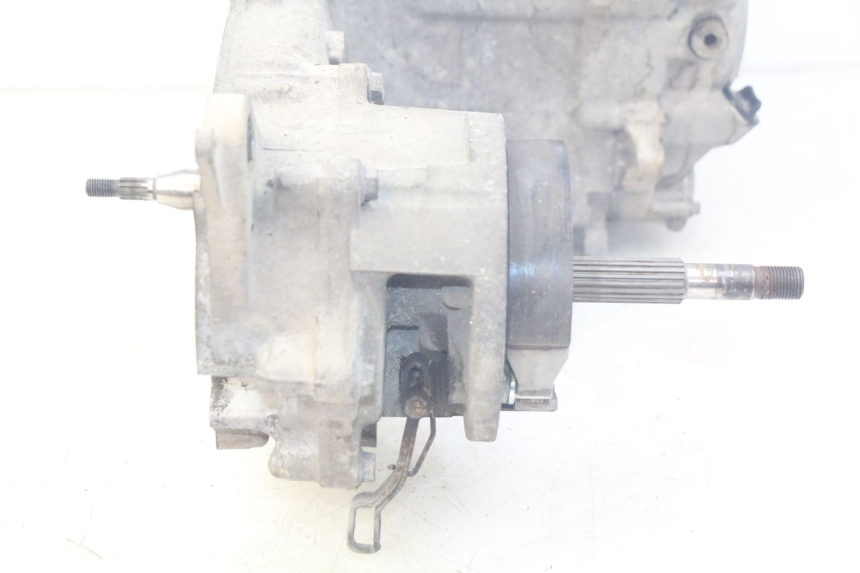 photo de MOTOR SUZUKI UH BURGMAN 125 (2002 - 2006)
