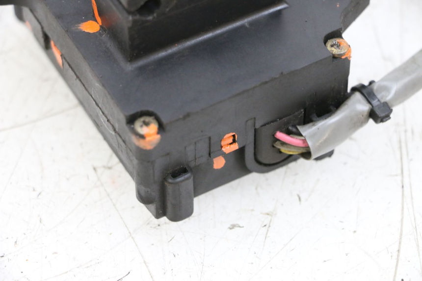 photo de AUSPUFFKLAPPE MOTOR SUZUKI GSXR GSX-R 1000 (2003 - 2004) - Weitere Ansicht des Artikels