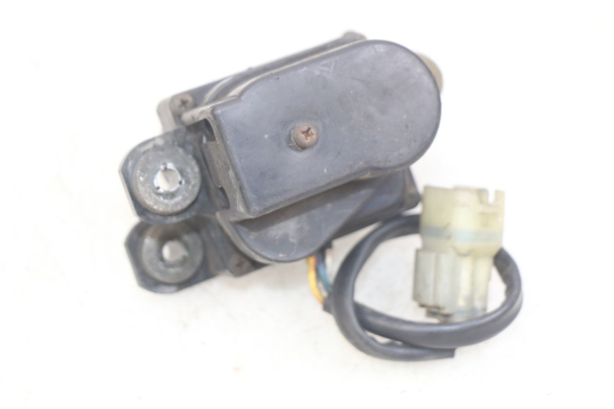 photo de MOTOR AUSPUFFVENTIL HONDA FES PANTHEON 2T 125 (1998 - 2002)