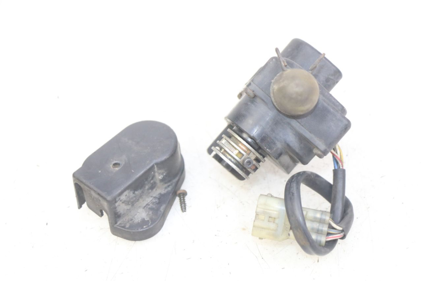 photo de MOTOR AUSPUFFVENTIL HONDA FES PANTHEON 2T 125 (1998 - 2002)