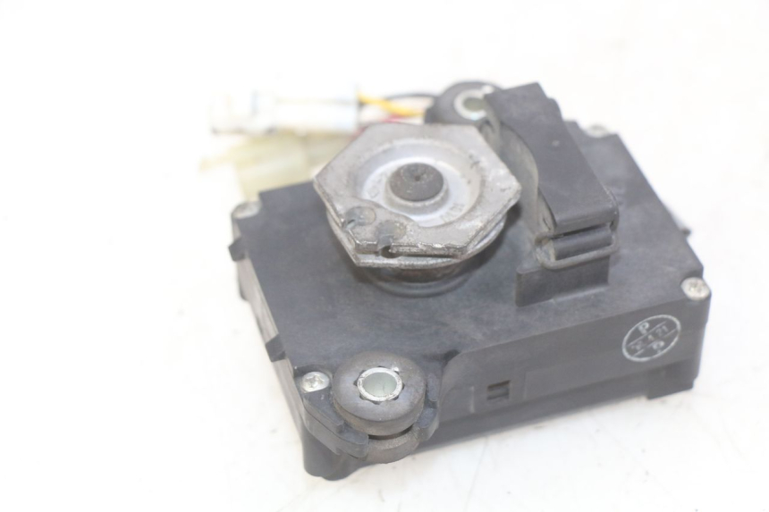 photo de MOTOR AUSPUFFVENTIL KAWASAKI Z 750 (2007 - 2013)