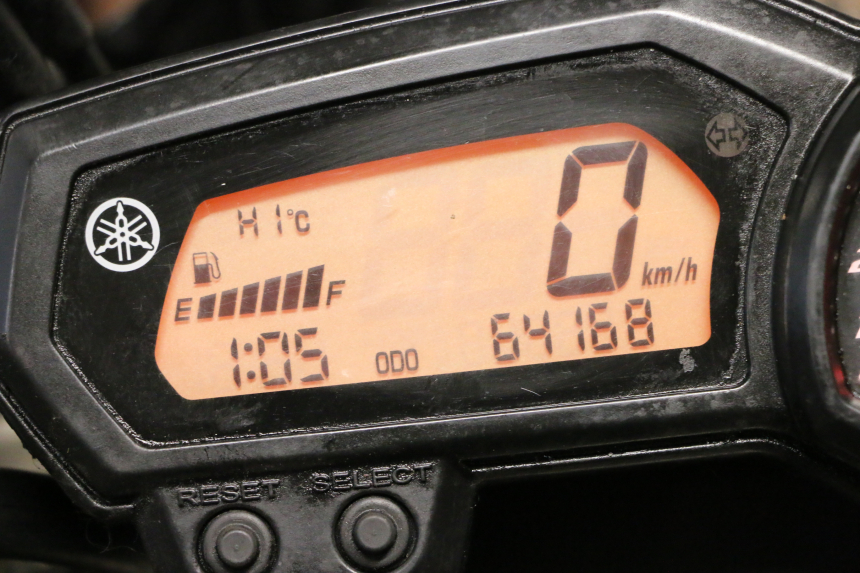photo de MOTOR YAMAHA XJ6 600 (2008 - 2016)