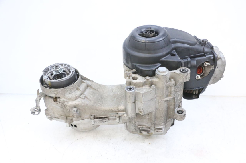 photo de MOTOR PIAGGIO ZIP 4T 50 (2018 - 2020) - Details der Befestigungspunkte