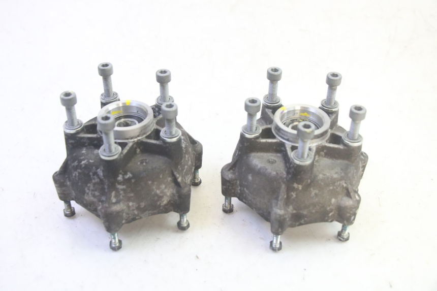 photo de RADNABE VORNE PIAGGIO MP3 HPE 350 (2018 - 2020) - Alternative Perspektive