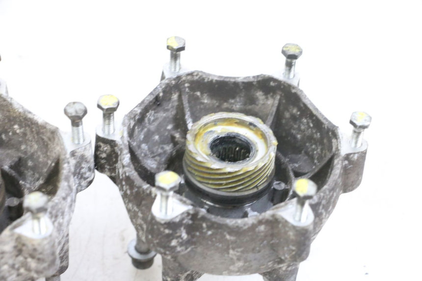 photo de VORDERRADNABE PIAGGIO MP3 LT 400 (2007 - 2012) - Oberflächenzustand und Material