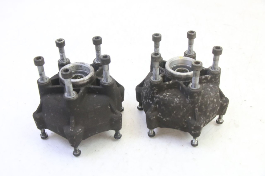 photo de VORDERRADNABE PIAGGIO MP3 125 (2006 - 2014)