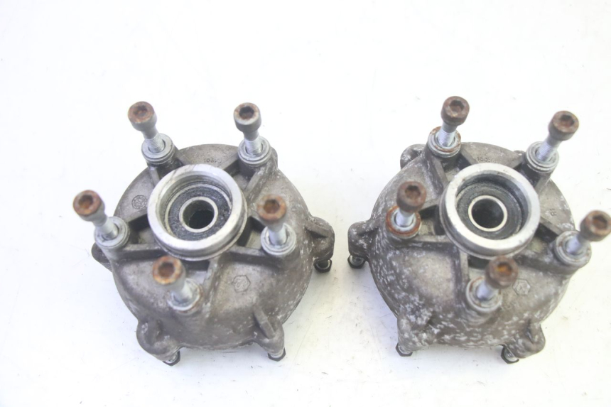 photo de VORDERRADNABE PIAGGIO MP3 RL 250 (2006 - 2010) - Gesamtansicht des Produkts