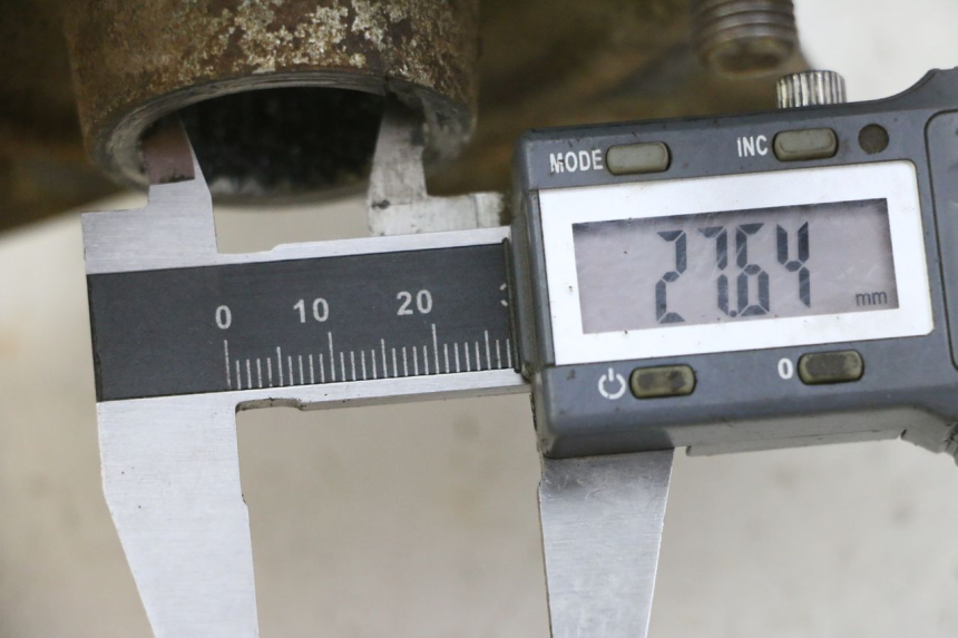 photo de RADNABE VORNE YAMAHA YFM GRIZZLY 550 (2008 - 2015)