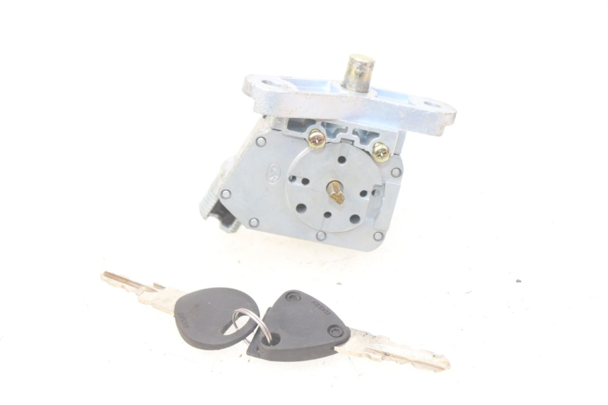 photo de ZüNDSCHLOSS MBK BOOSTER SPIRIT NAKED 50 (2004 - 2017)