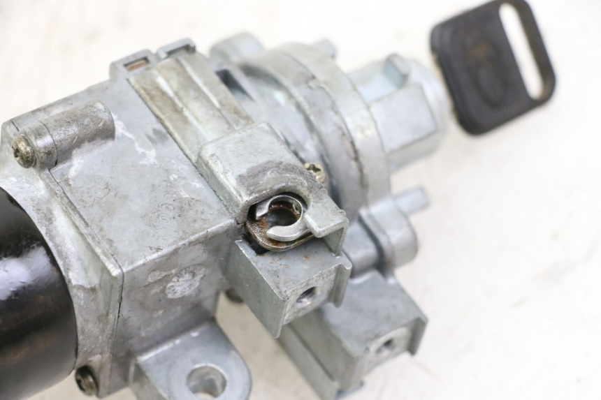 photo de ZÜNDSCHLOSS KYMCO PEOPLE S 125 (2000 - 2008)