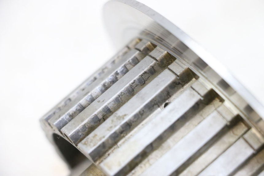 photo de KUPPLUNGSNABE  YAMAHA FJR ABS 1300 (2006 - 2012) - Zoom auf Gebrauchszustand