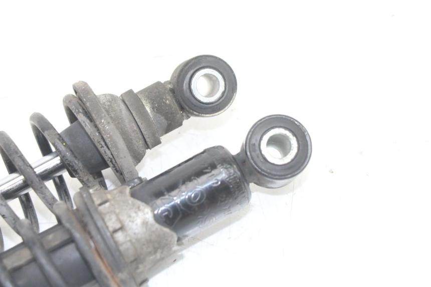 photo de HINTERE STOSSDÄMPFERPAAR PIAGGIO XEVO - X EVO 125 (2007 - 2016) - Details der Befestigungspunkte