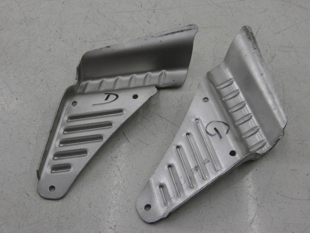 photo de FUSSRASTEN HINTEN BAOTIAN TRAVEL SPIRIT 50 (2010 - 2012)