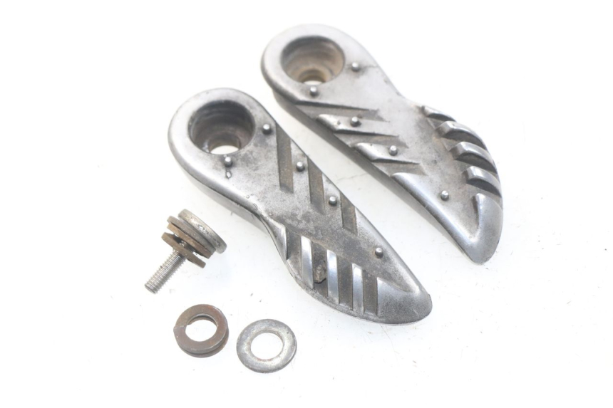 photo de PAAR FUßRASTENHALTER HINTEN MBK BOOSTER SPIRIT NAKED 50 (2004 - 2017)