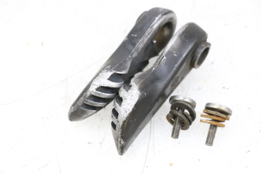 photo de PAAR FUßRASTENHALTER HINTEN MBK BOOSTER SPIRIT NAKED 50 (2004 - 2017) - Alternative Perspektive