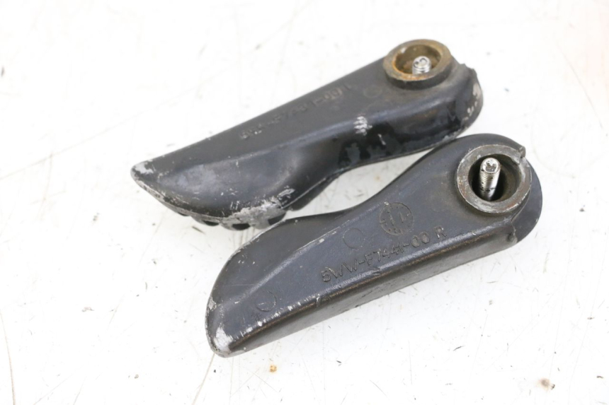 photo de PAAR FUßRASTENHALTER HINTEN MBK BOOSTER SPIRIT NAKED 50 (2004 - 2017) - Technische Nahaufnahme