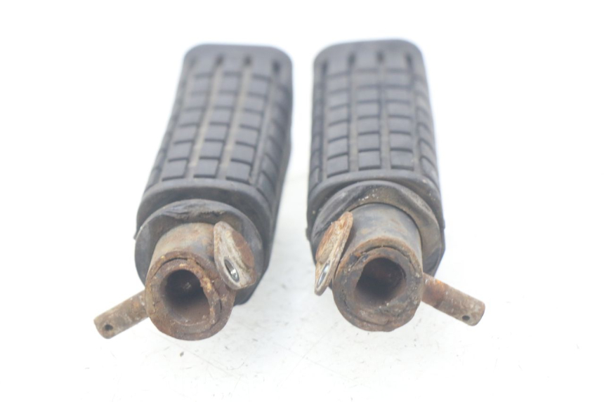 photo de FUSSRASTEN HINTEN HONDA CBR R 125 (2003 - 2006)