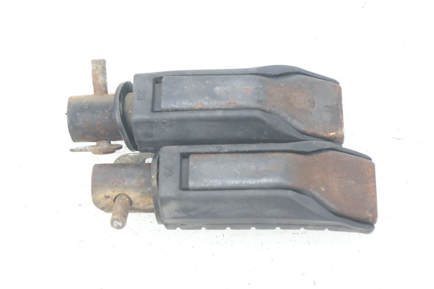 photo de FUSSRASTEN HINTEN HONDA CBR R 125 (2003 - 2006)