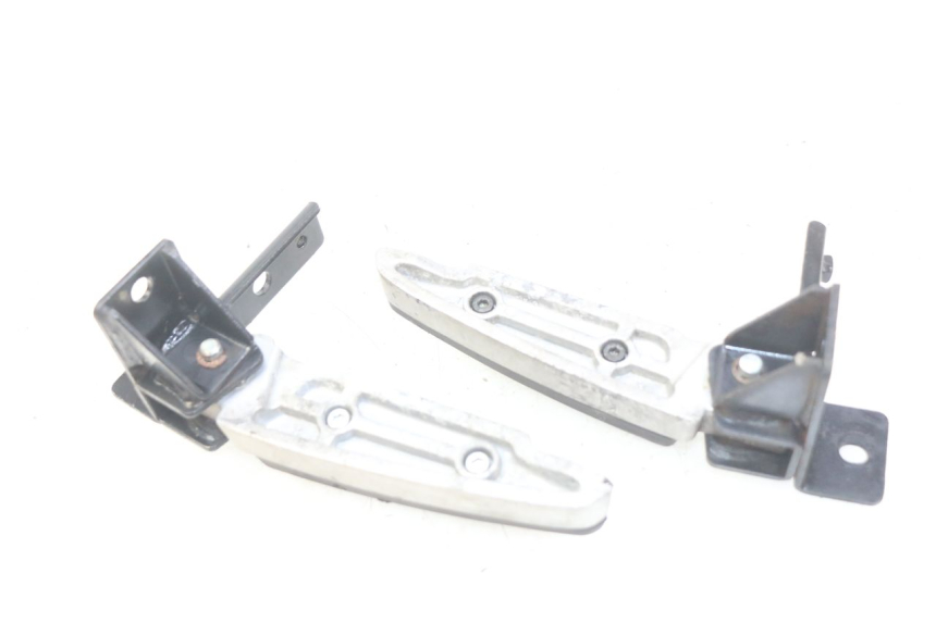 photo de PAAR FUßRASTENHALTER HINTEN PEUGEOT CITYSTAR 125 (2011 - 2017)
